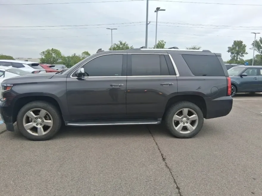 2018 Chevrolet Tahoe Premier photo 1