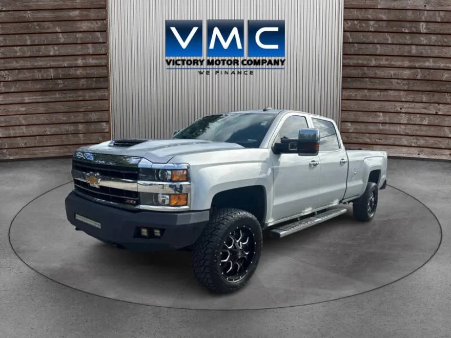 2019 Chevrolet Silverado 3500HD LTZ photo 1