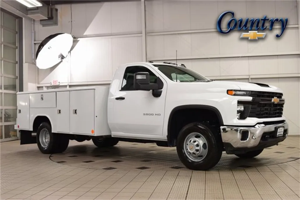 2025 Chevrolet Silverado 3500HD Work Truck photo 1