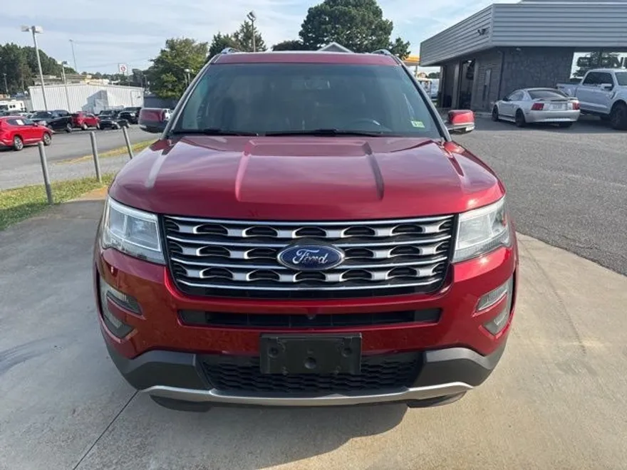 2016 Ford Explorer Limited photo 1