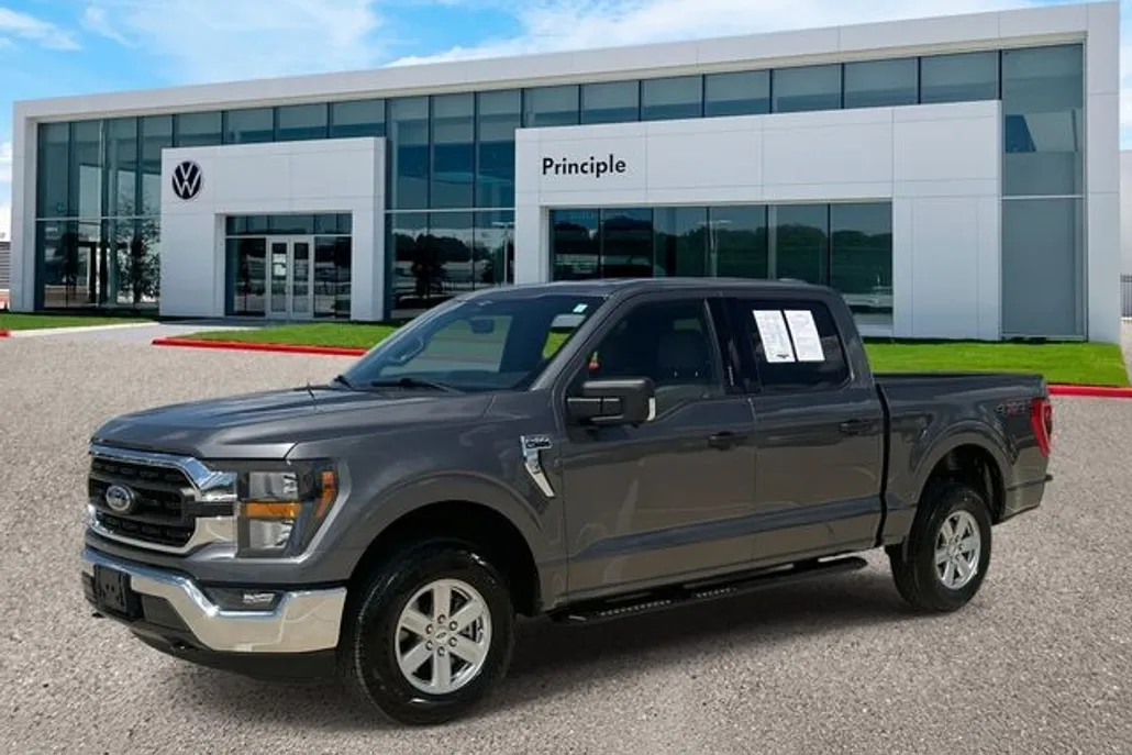 2023 Ford F-150 XLT photo 1