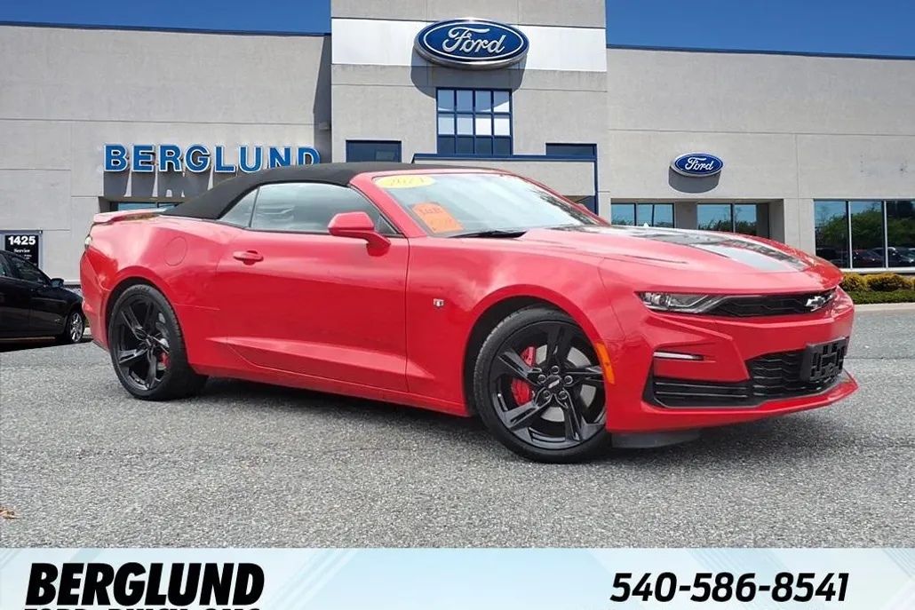 2024 Chevrolet Camaro 2SS photo 1