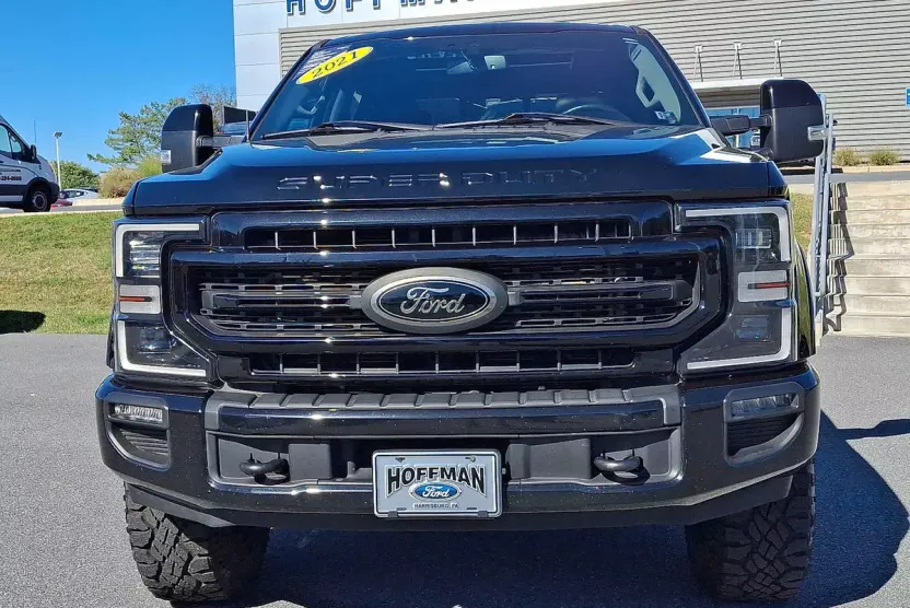 2021 Ford F-250 Lariat photo 1