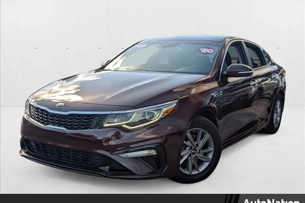 2020 Kia Optima LX photo 1
