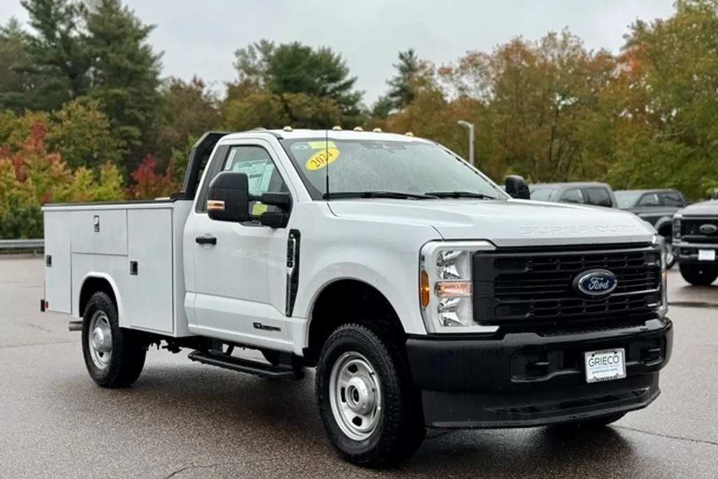 2024 Ford F-350 XL photo 1