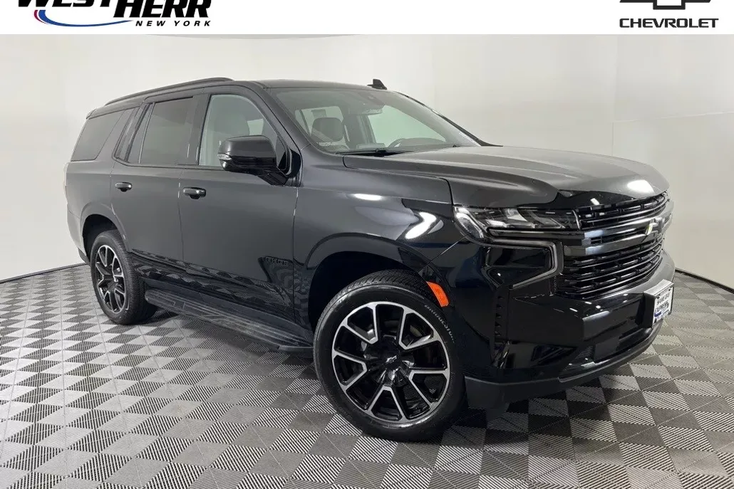 2022 Chevrolet Tahoe RST photo 1
