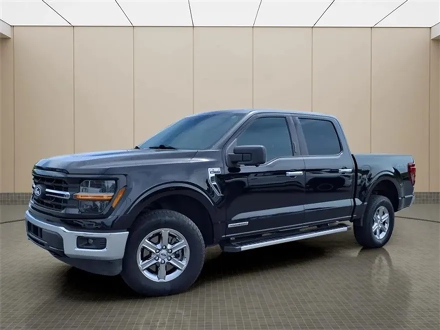 2024 Ford F-150 XLT photo 1