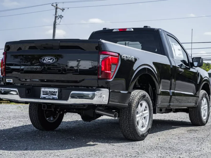 2025 Ford F-150 XL photo 1