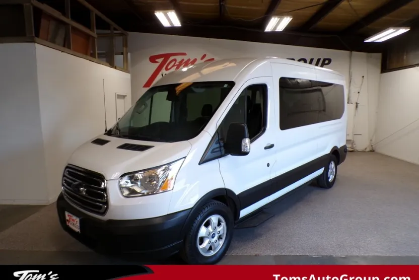 2019 Ford Transit XLT photo 1
