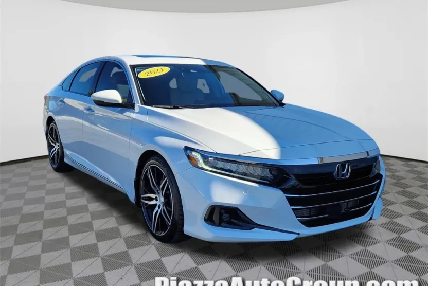 2021 Honda Accord Touring 2.0T photo 1