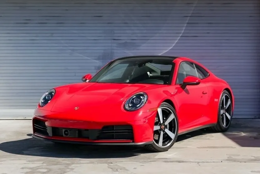 2025 Porsche 911 photo 1
