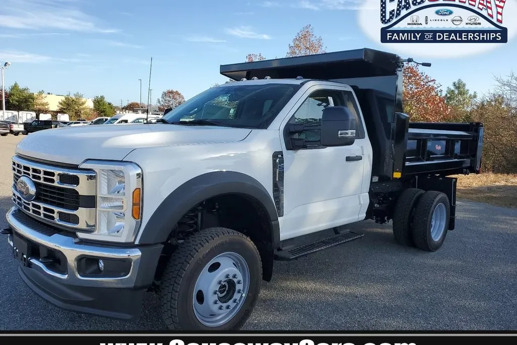 2024 Ford F-550 XL photo 1