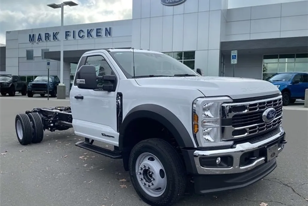 2024 Ford F-550 XL photo 1