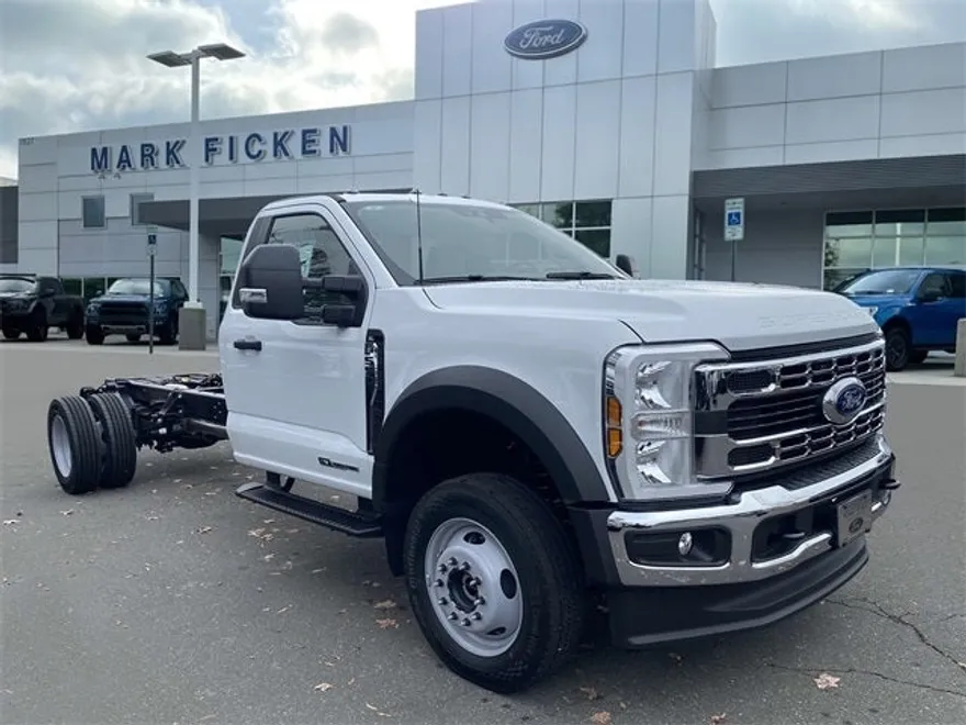 2024 Ford F-550 XL photo 1