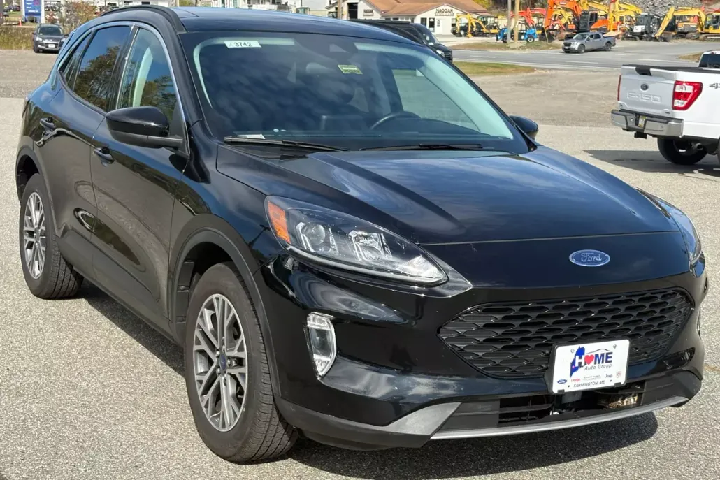2021 Ford Escape SEL photo 1