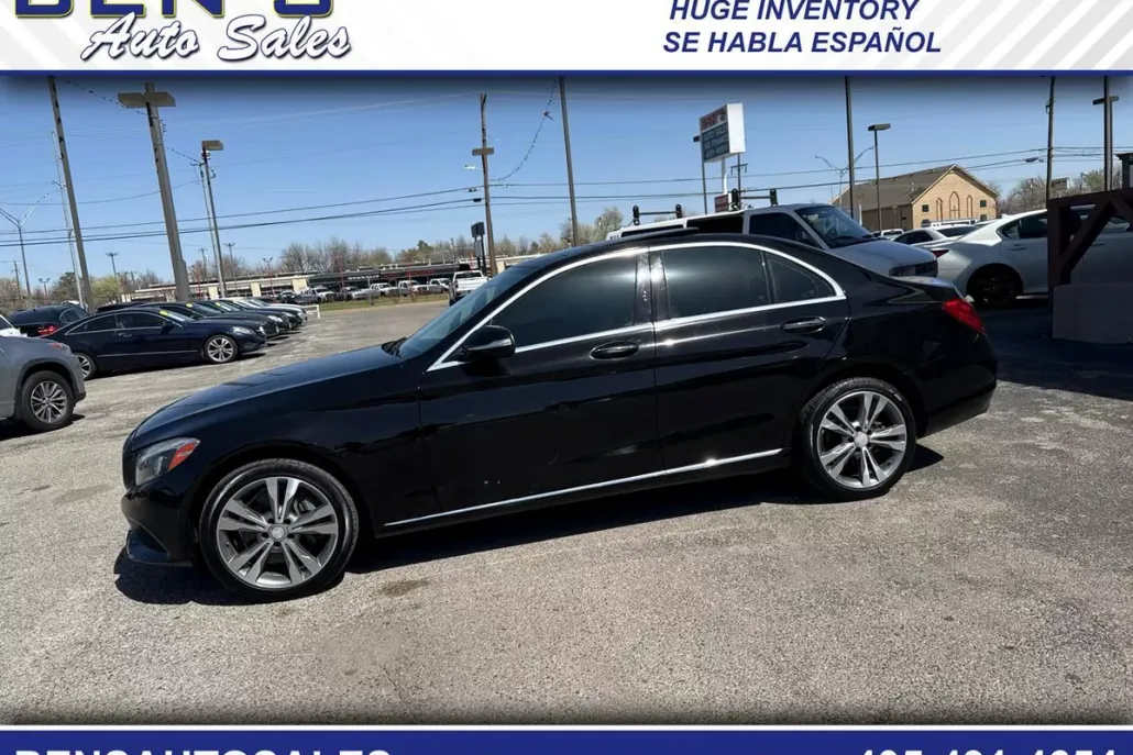 2015 Mercedes Benz C 300 4MATIC Sedan photo 1
