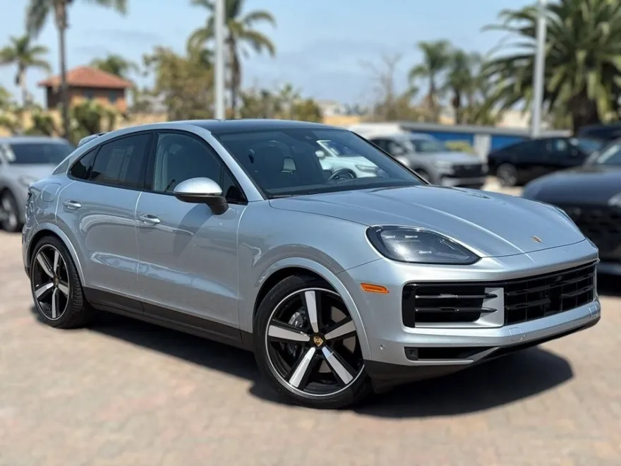 2024 Porsche Cayenne Coupe Base photo 1