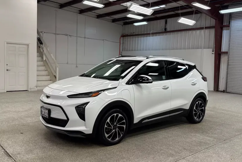 2022 Chevrolet Bolt EUV Premier photo 1