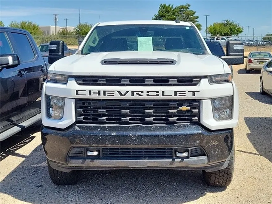 2022 Chevrolet Silverado 2500HD Custom photo 1