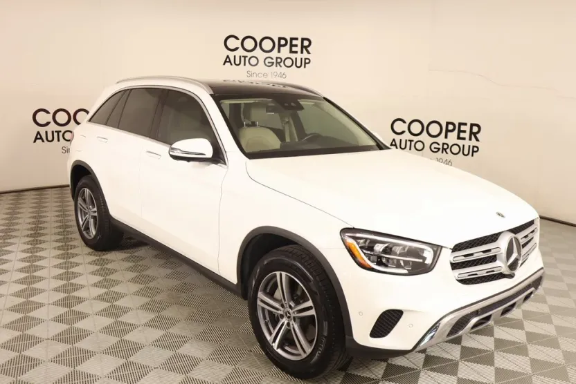 2022 Mercedes Benz GLC 300 photo 1