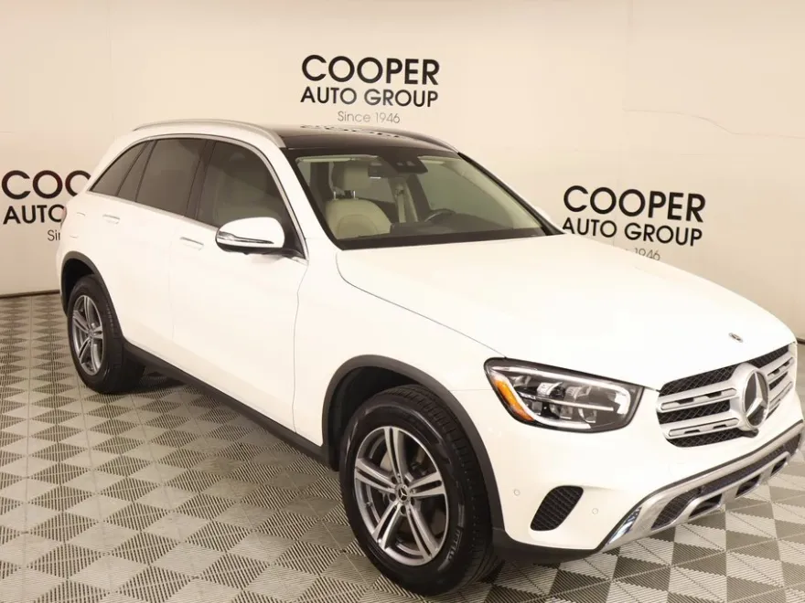 2022 Mercedes Benz GLC 300 photo 1
