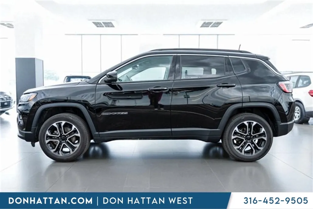 2022 Jeep Compass Limited photo 1