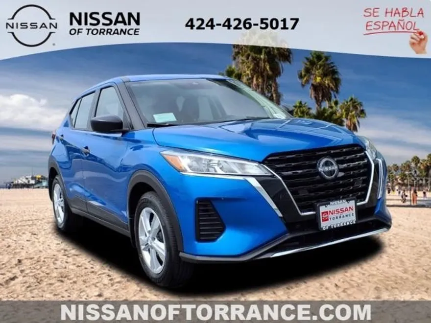 2025 Nissan Kicks Play S photo 1