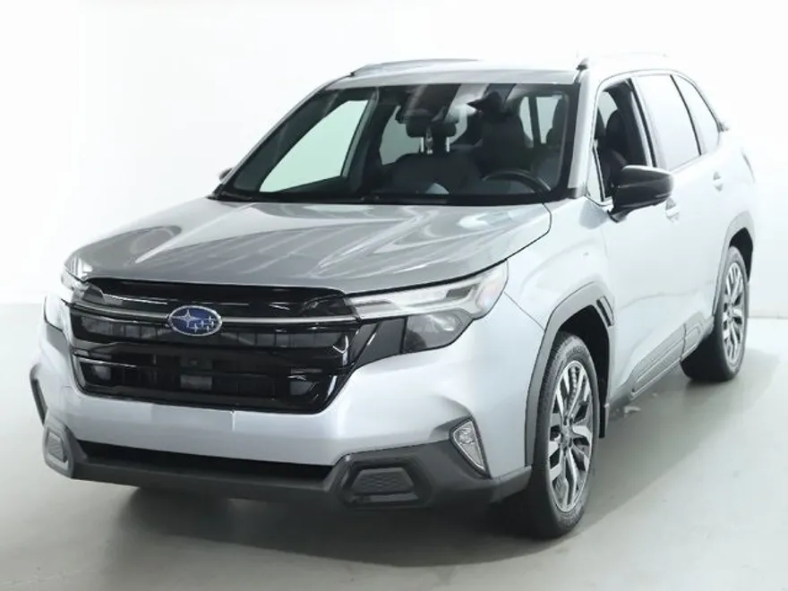 2025 Subaru Forester Touring photo 1