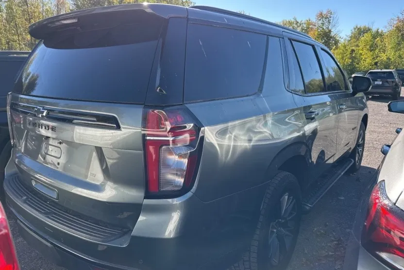 2023 Chevrolet Tahoe Z71 photo 1