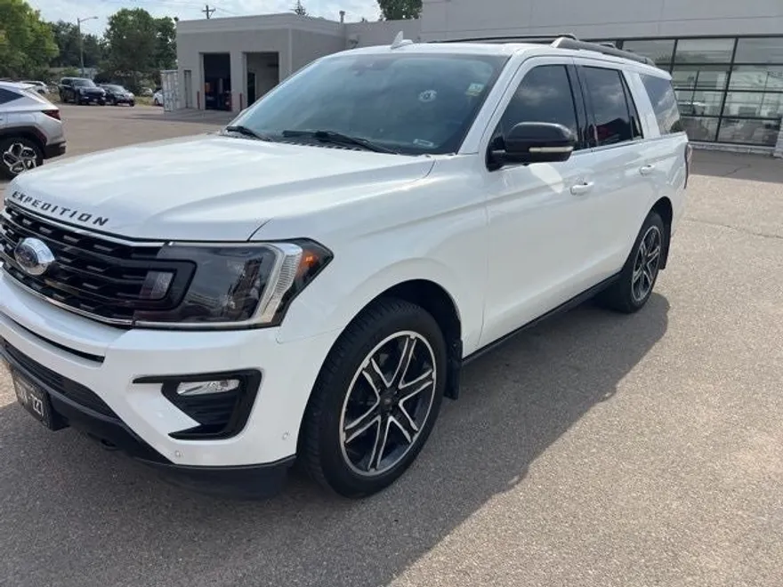 2020 Ford Expedition Limited photo 1