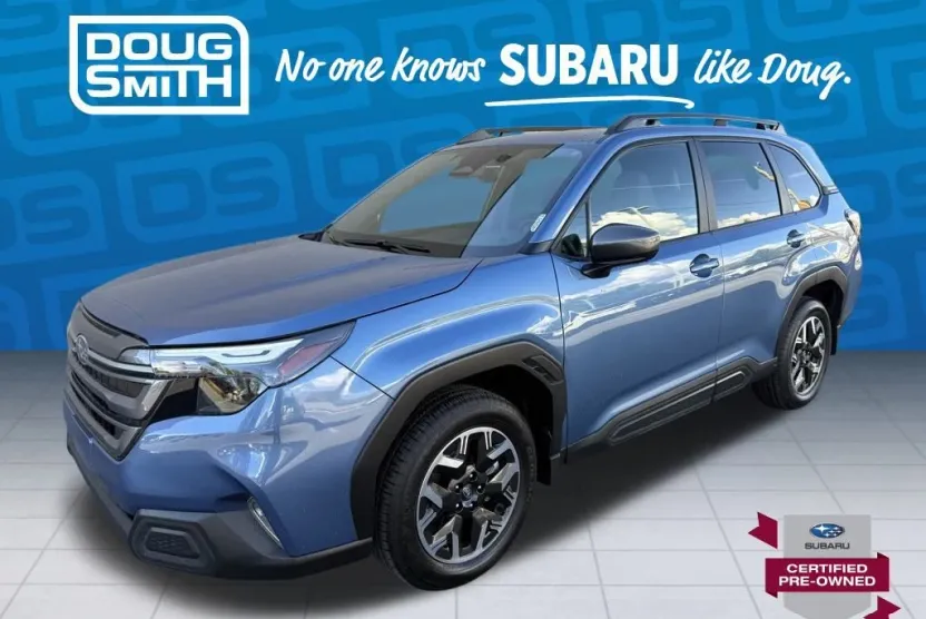 2025 Subaru Forester Premium photo 1