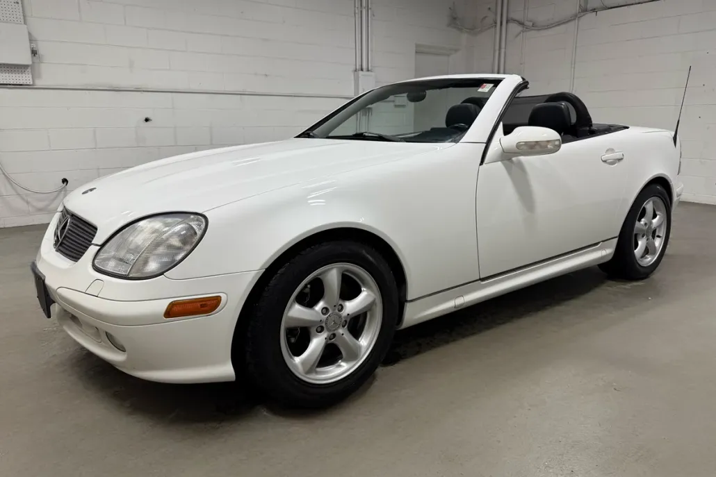 2001 Mercedes Benz SLK photo 1