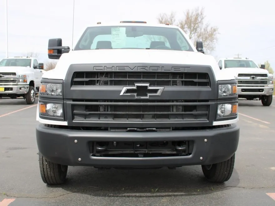 2024 Chevrolet Silverado 6500HD Work Truck photo 1