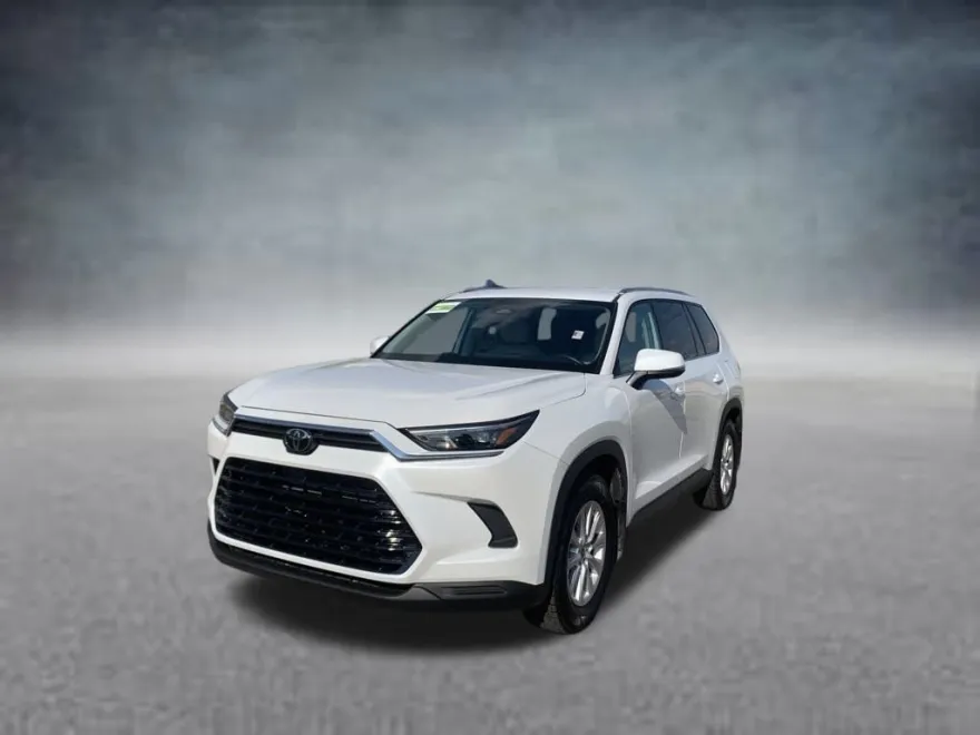 2024 Toyota Highlander Hybrid XLE photo 1