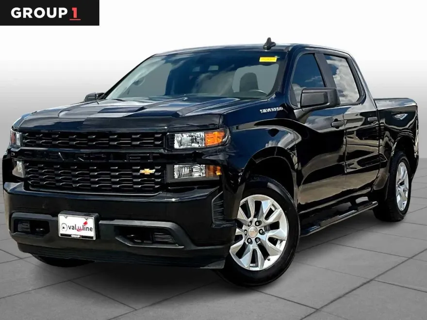 2019 Chevrolet Silverado 1500 Custom photo 1