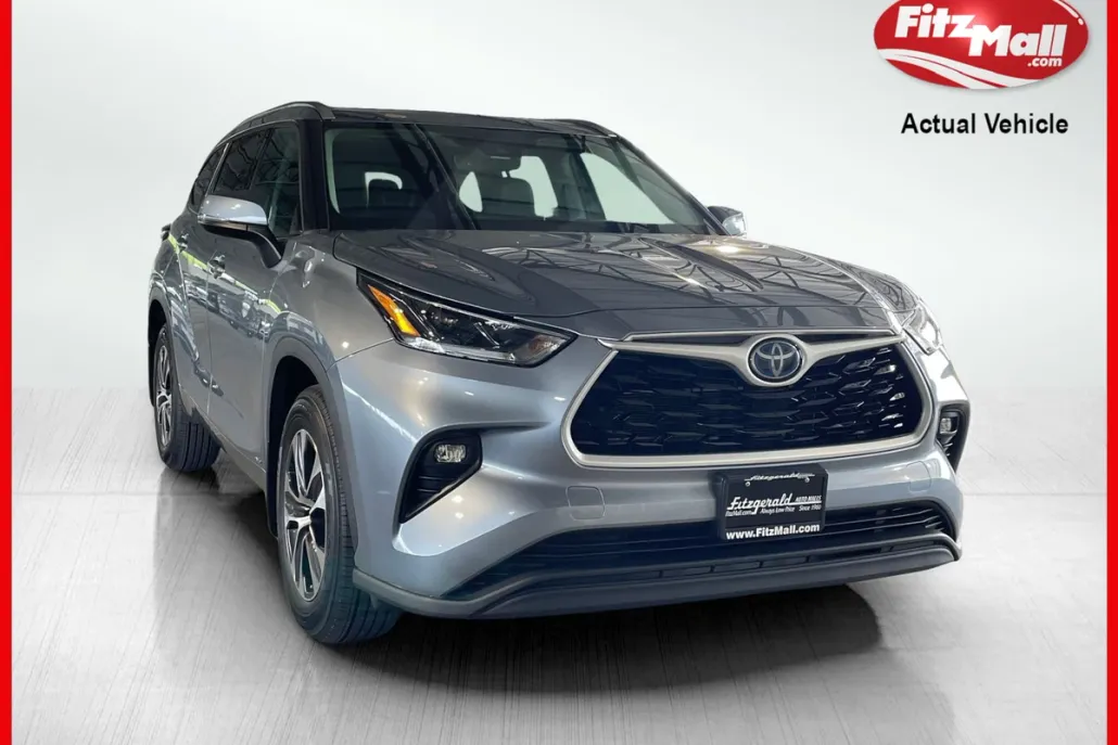 2021 Toyota Highlander Hybrid XLE photo 1