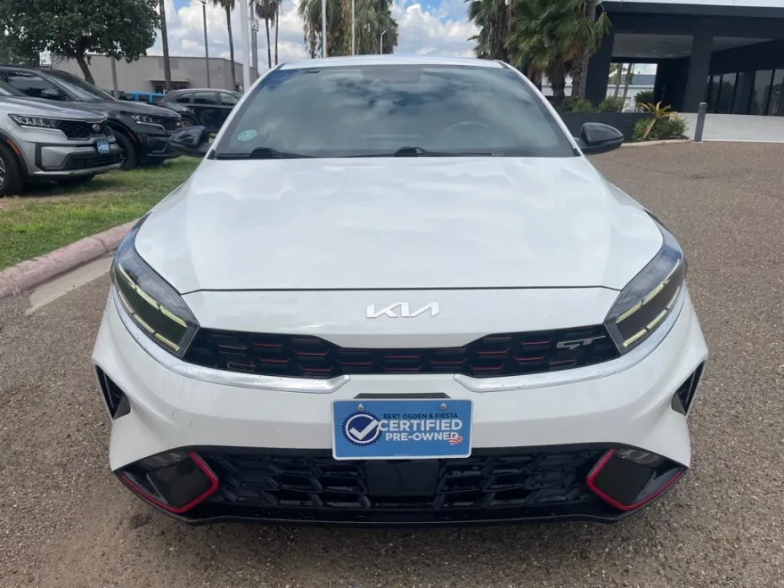 2023 Kia Forte GT photo 1