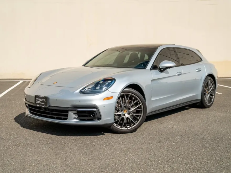 2018 Porsche Panamera Sport Turismo 4S photo 1