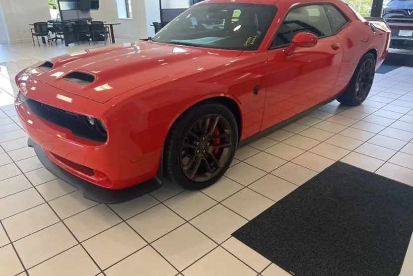 2023 Dodge Challenger SRT8 Hellcat photo 1