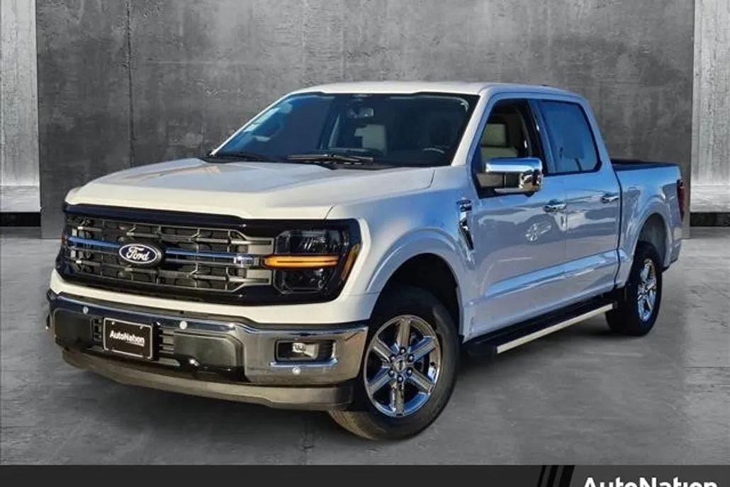 2025 Ford F-150 XLT photo 1