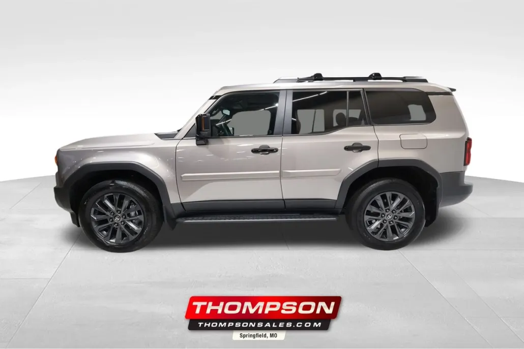 2025 Toyota Land Cruiser Base photo 1