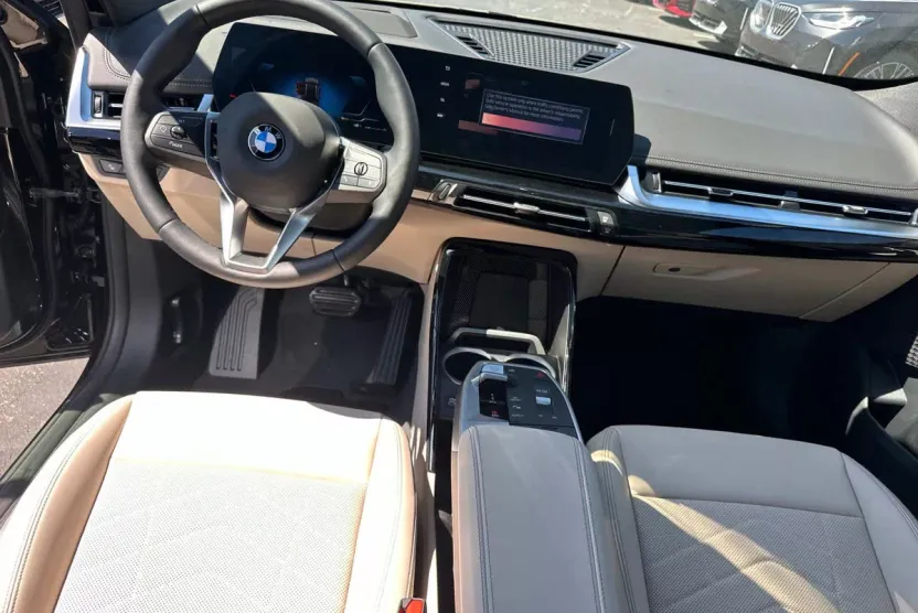 2025 Bmw X1 XDrive28i photo 1