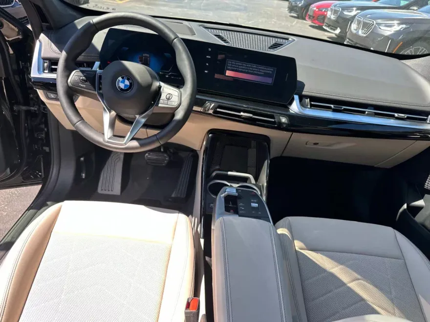2025 Bmw X1 XDrive28i photo 1