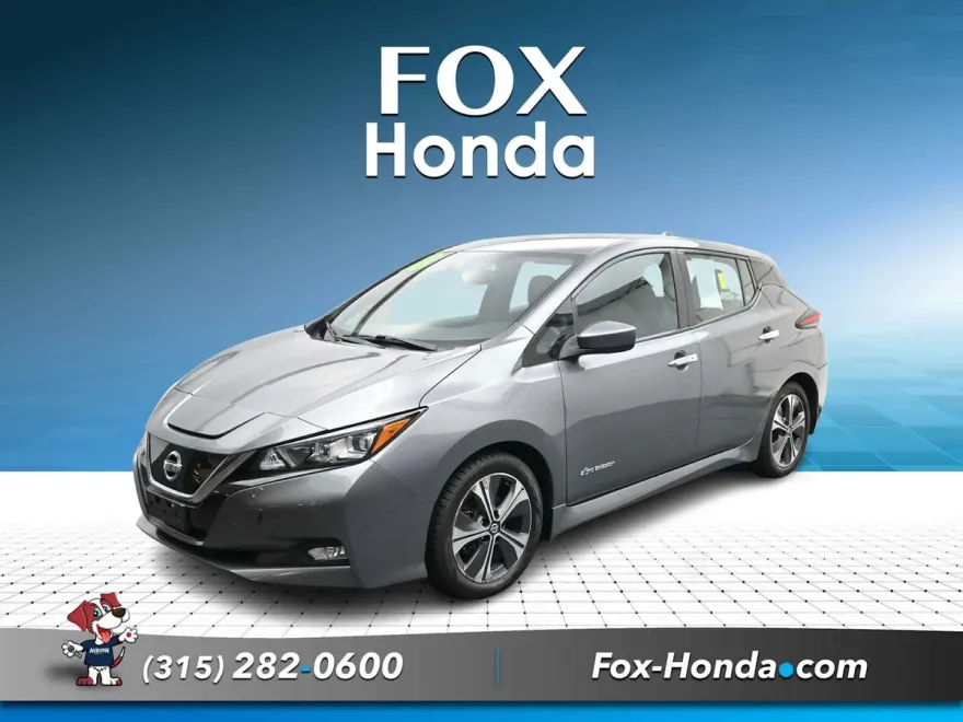 2018 Nissan Leaf SV photo 1