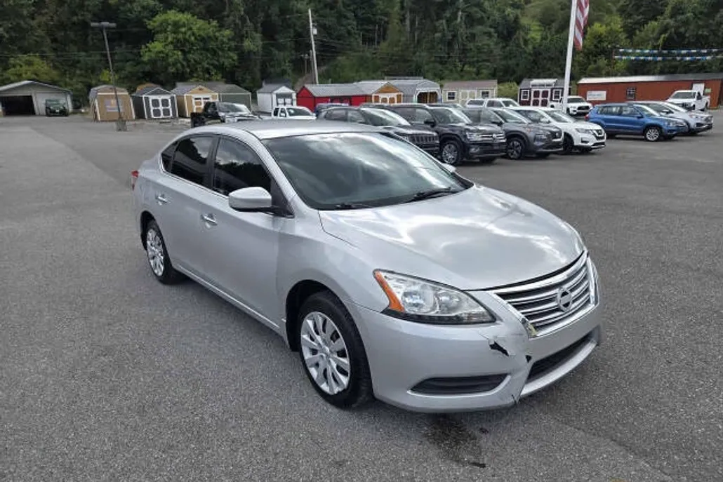 2013 Nissan Sentra S photo 1