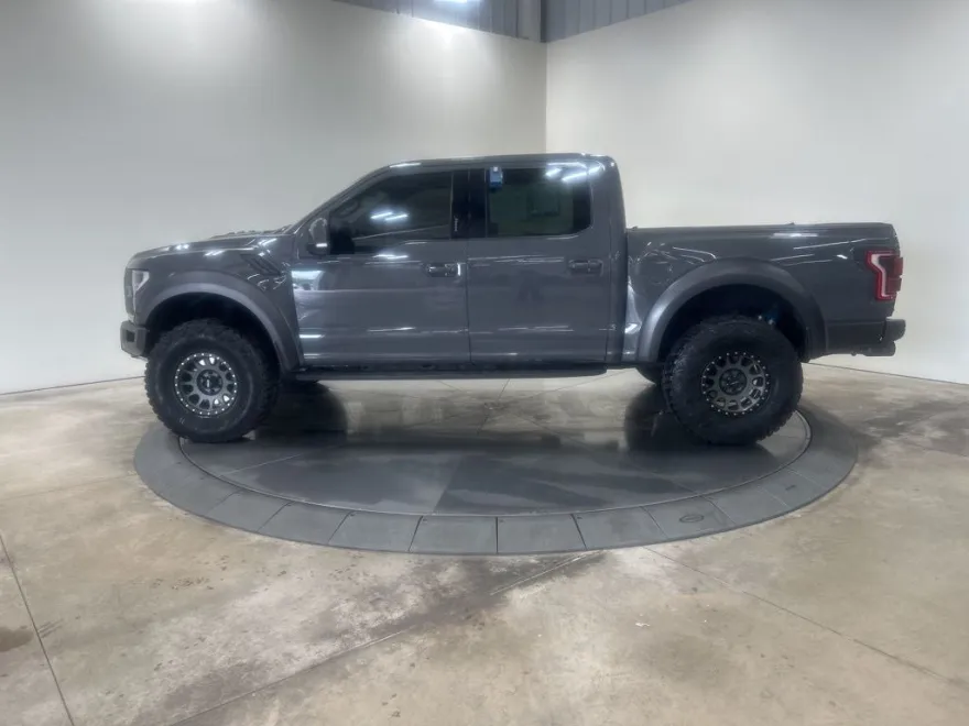 2018 Ford F-150 Raptor photo 1