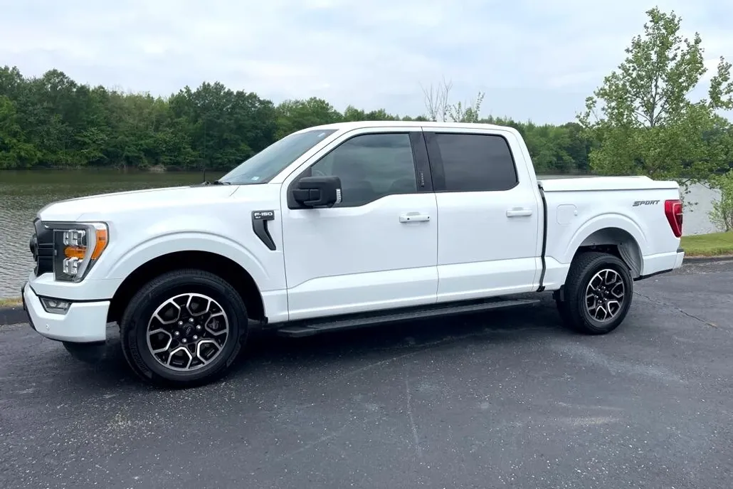 2022 Ford F-150 XL photo 1