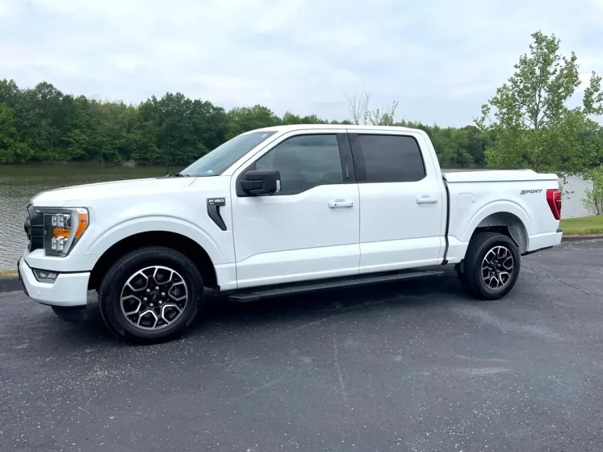 2022 Ford F-150 XL photo 1