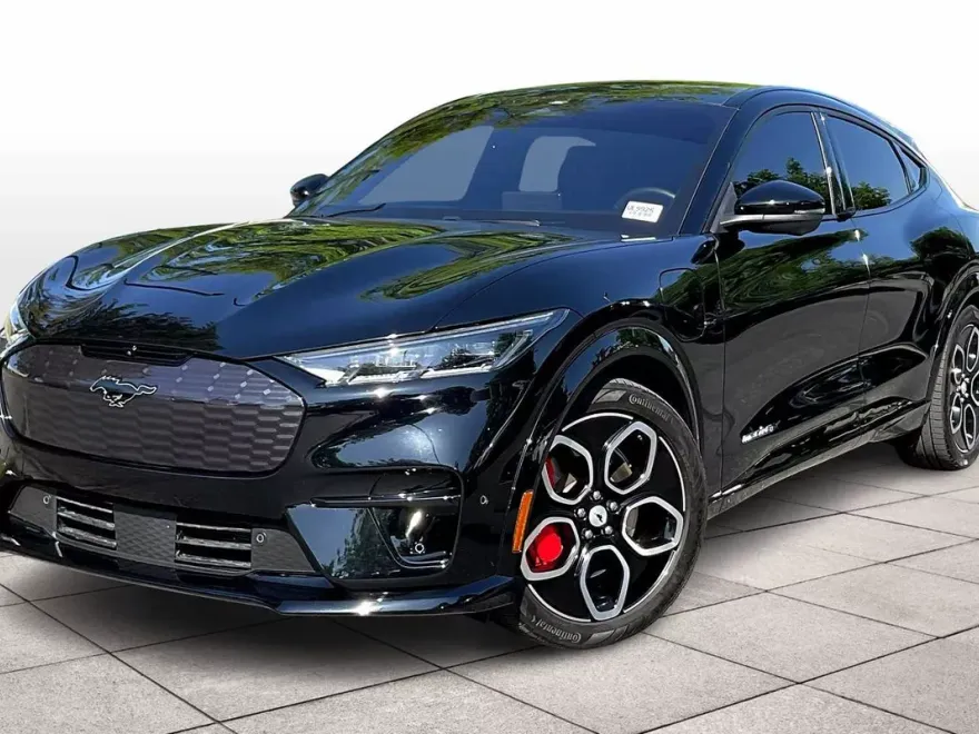 2023 Ford Mustang Mach-E GT photo 1