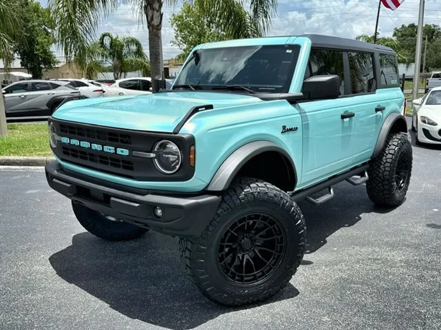 2024 Ford Bronco Big Bend photo 1